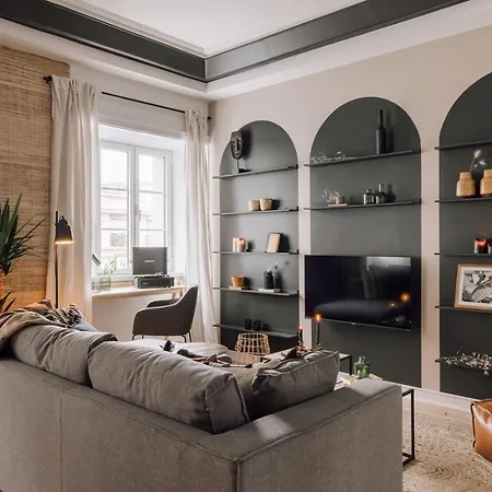 Oujda - 2 Bedrooms In Avenidas Novas 아파트 리스본